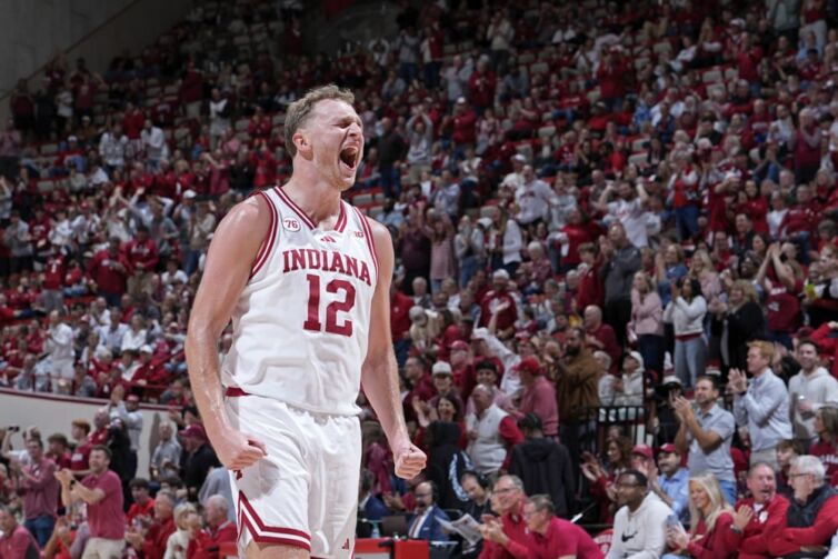 College basketball picks November 16