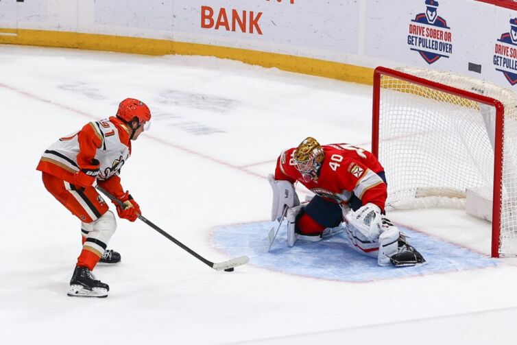 NHL Goal Scorer Parlay For Wednesday (November 19th): NHL Predictions