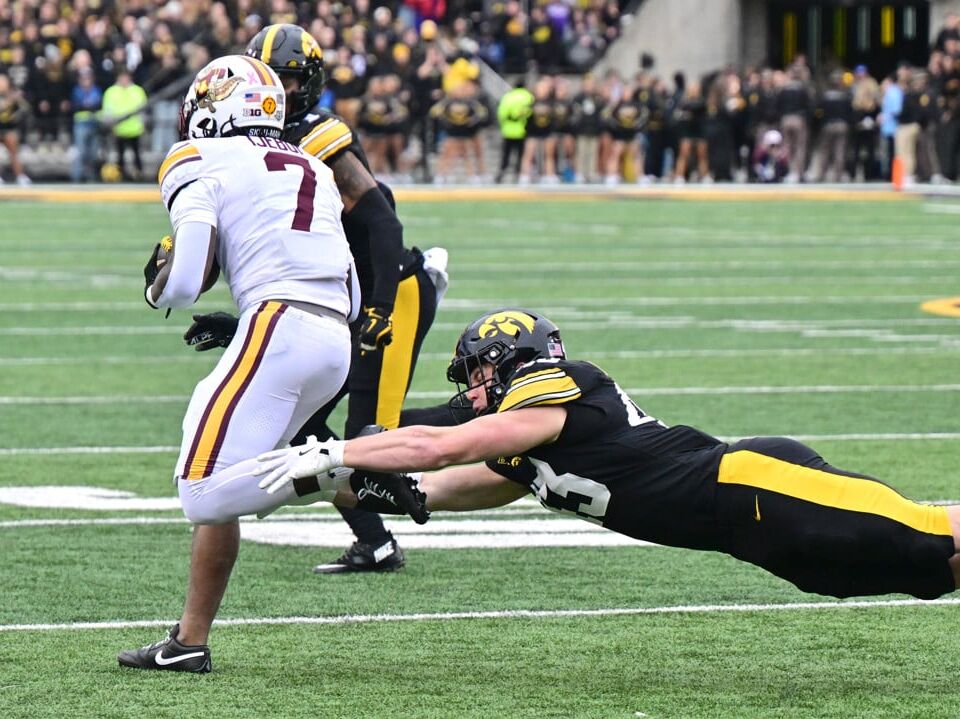 College Football Predictions & Best Bets for Week 12