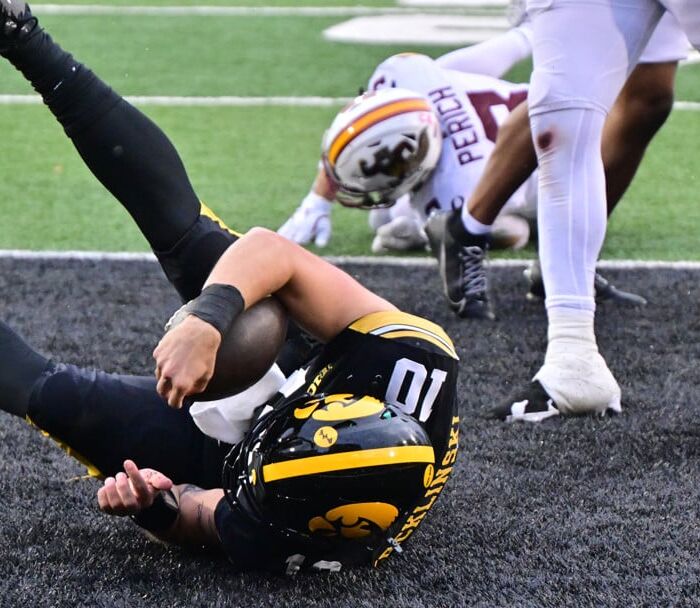 College Football Predictions & Best Bets for Week 11