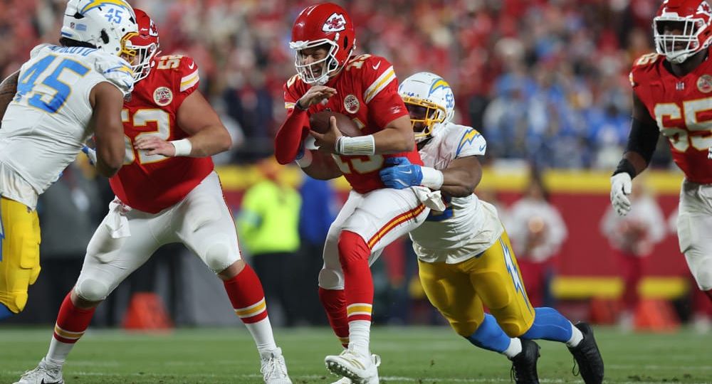 NFL Week 9 Defensive Player Props - If you're looking to get in on some defensive prop bets or IDP Fantasy Football, look no further.