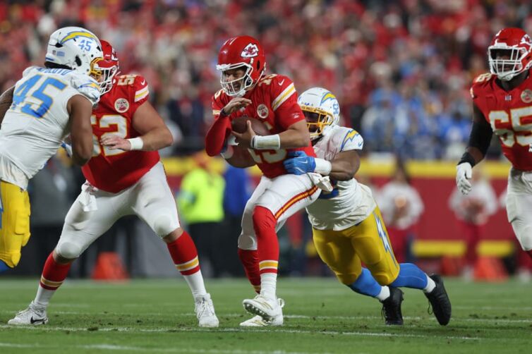 NFL Week 9 Defensive Player Props - If you're looking to get in on some defensive prop bets or IDP Fantasy Football, look no further.