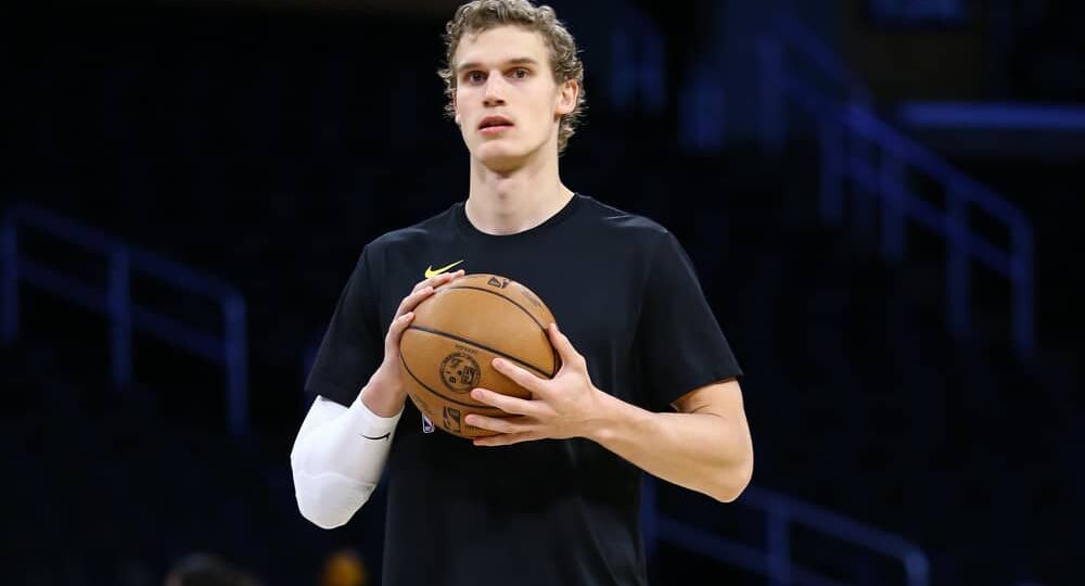 NBA Player Props November 18 - Player November 18 - NBA November 18 - Come tail along with these NBA props today!