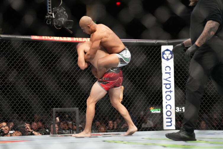 MMA Prop Pick of the Week: UFC 322