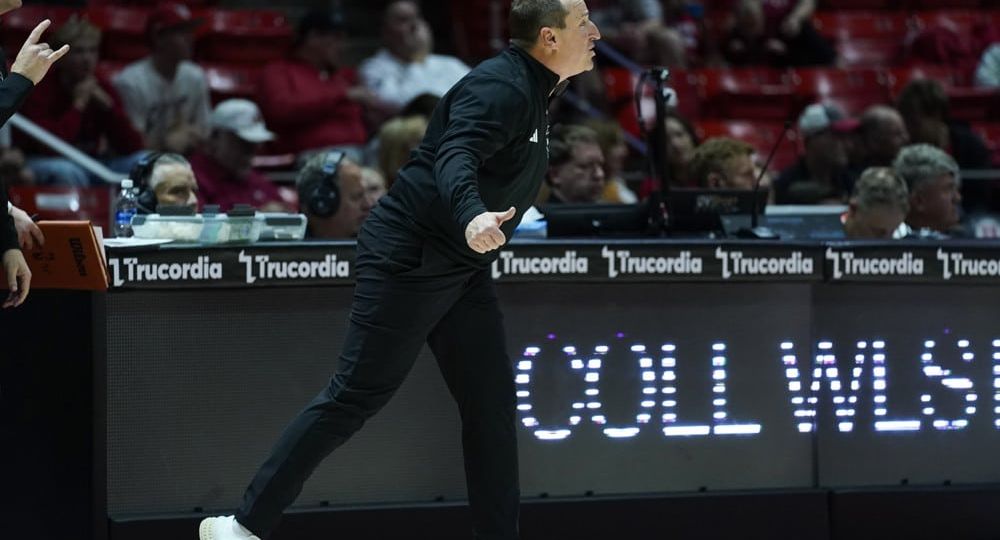 college basketball picks December 10