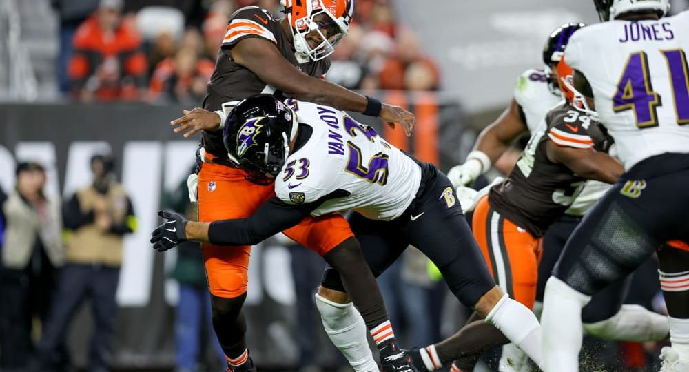 NFL Week 16 Defensive Player Props - If you're looking to get in on some defensive prop bets or IDP Fantasy Football, look no further.