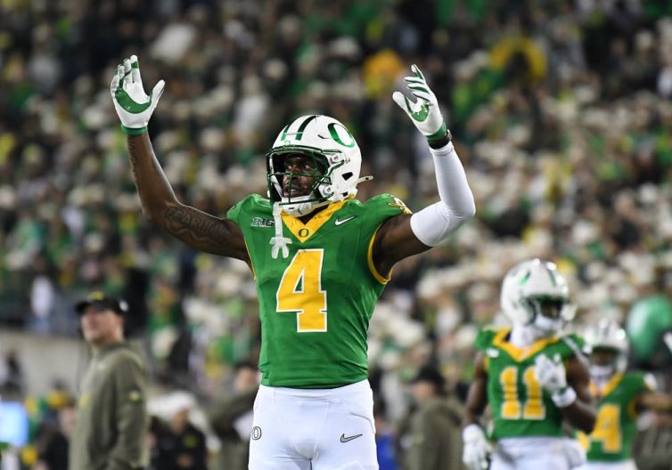College Football Playoff Semi-Finals Picks: Oregon vs Indiana (Peach Bowl)