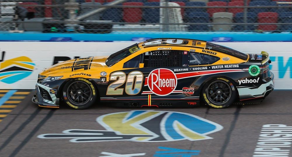 NASCAR Picks, Odds, and Best Bets: Straight Talk Wireless 500 at Phoenix Raceway
