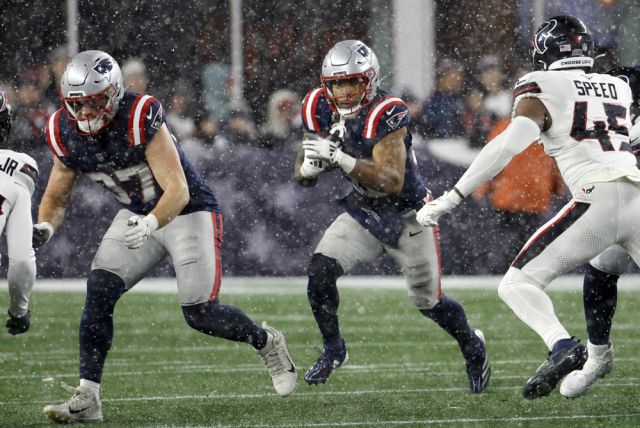 Run the Damn Ball: 3 Rushing Combos to Hammer on Underdog Fantasy