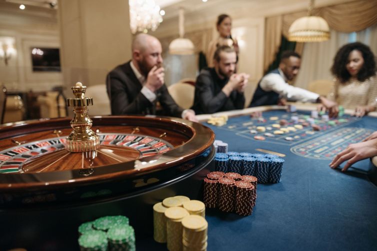 casino poker roulette