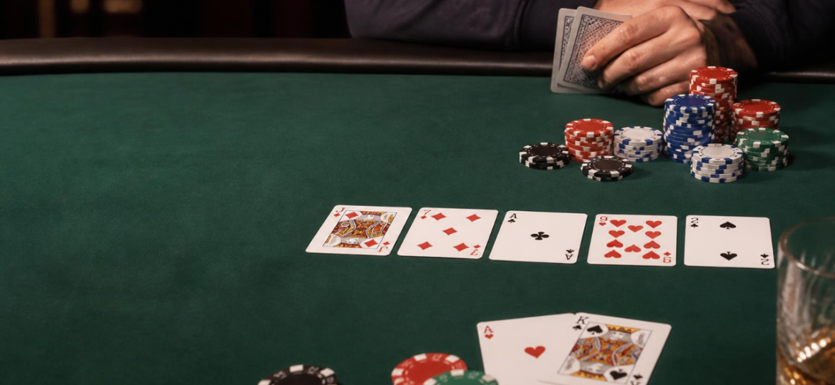 Mastering Texas Hold'Em Poker: Strategies and Tips To Win