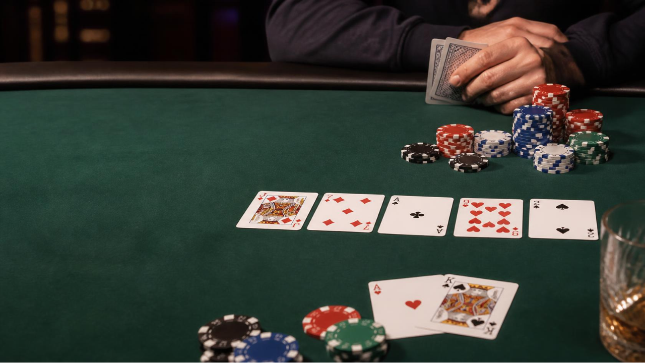 Mastering Texas Hold'Em Poker: Strategies and Tips To Win