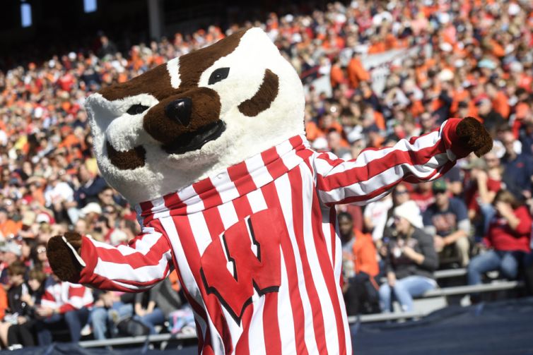 If you're looking for a daily football bet, you're in business. We've got your NCAA picks for today and we're giving you predictions everyday.