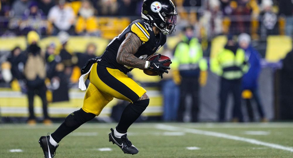 If you're looking for a daily football bet, you're in business. We've got your NFL picks for today and we're giving you predictions everyday.
