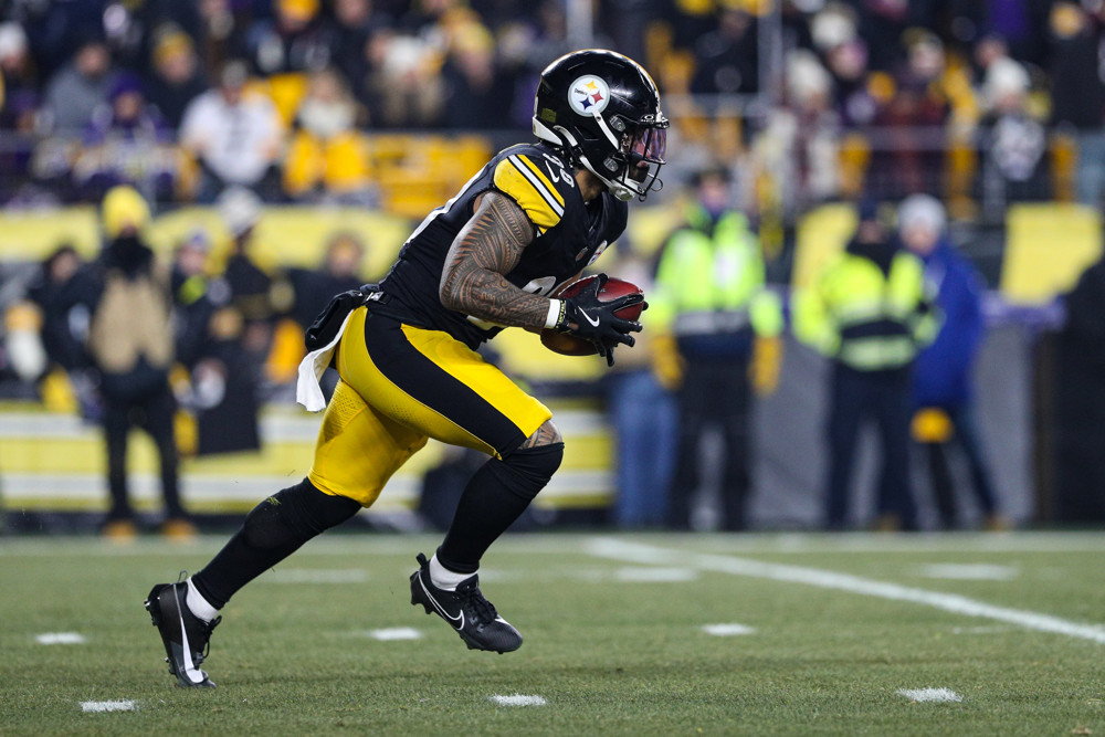 If you're looking for a daily football bet, you're in business. We've got your NFL picks for today and we're giving you predictions everyday.
