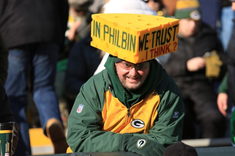 If you're looking for a daily football bet, you're in business. We've got your NFL picks for today and we're giving you predictions everyday.