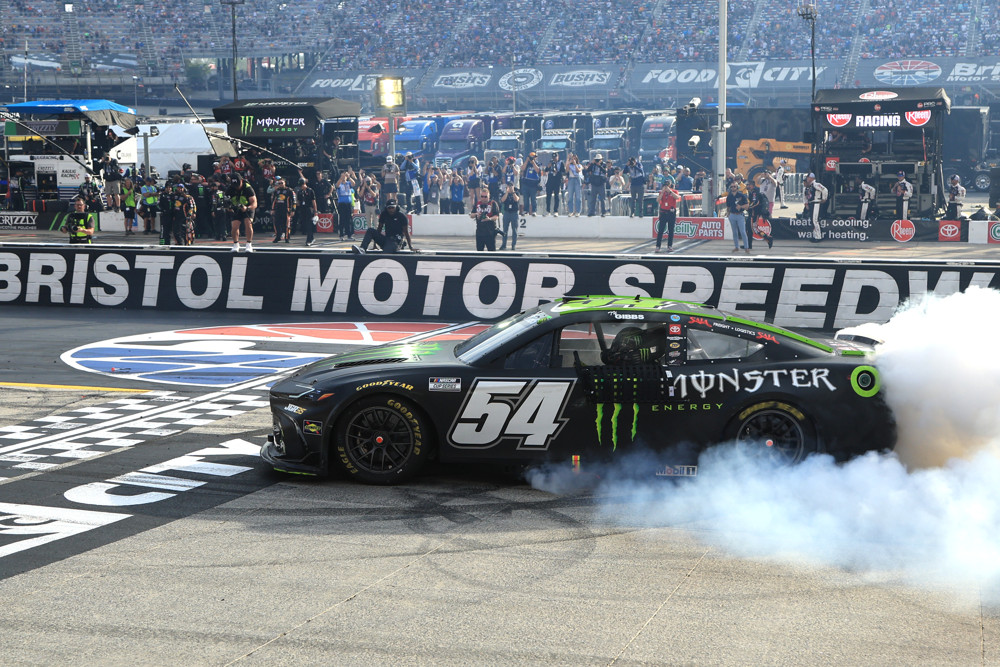 NASCAR Picks, Odds, and Best Bets: Bass Pro Shops Night Race at Bristol Motor Speedway