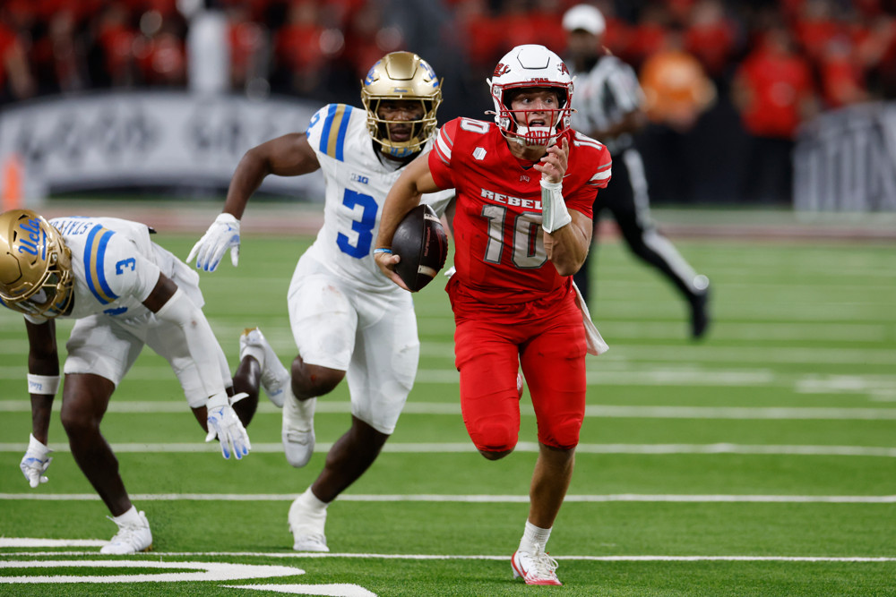 College Football Best Bets: Week 1 Player Props