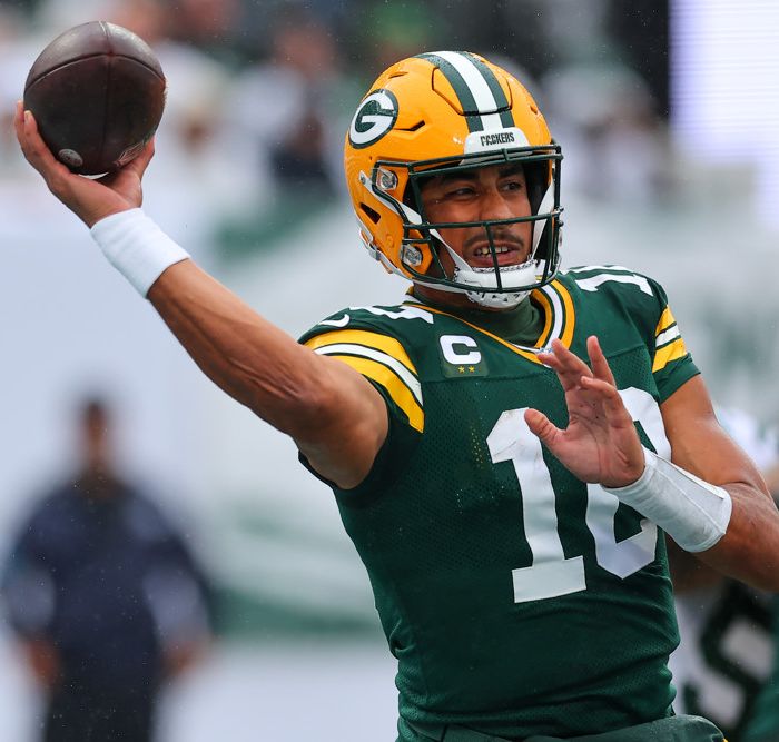 If you're looking for a daily football bet, you're in business. We've got your NFL picks for today and we're giving you predictions everyday.