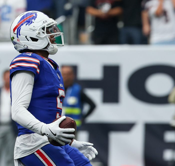 If you're looking for a daily football bet, you're in business. We've got your NFL picks for today and we're giving you predictions everyday.