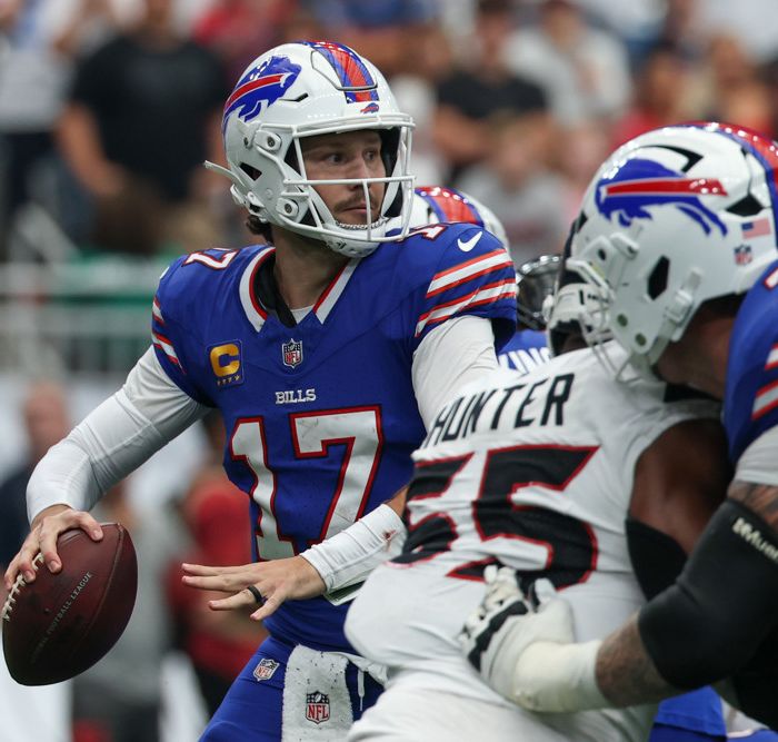 If you're looking for a daily football bet, you're in business. We've got your NFL picks for today and we're giving you predictions everyday.