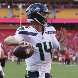 If you're looking for a daily football bet, you're in business. We've got your NFL picks for today and we're giving you predictions everyday.