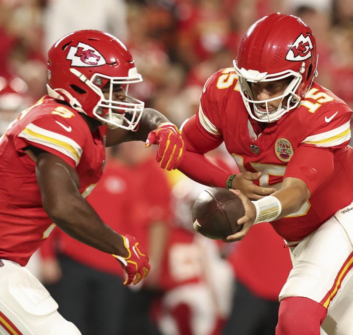 If you're looking for a daily football bet, you're in business. We've got your NFL picks for today and we're giving you predictions everyday.