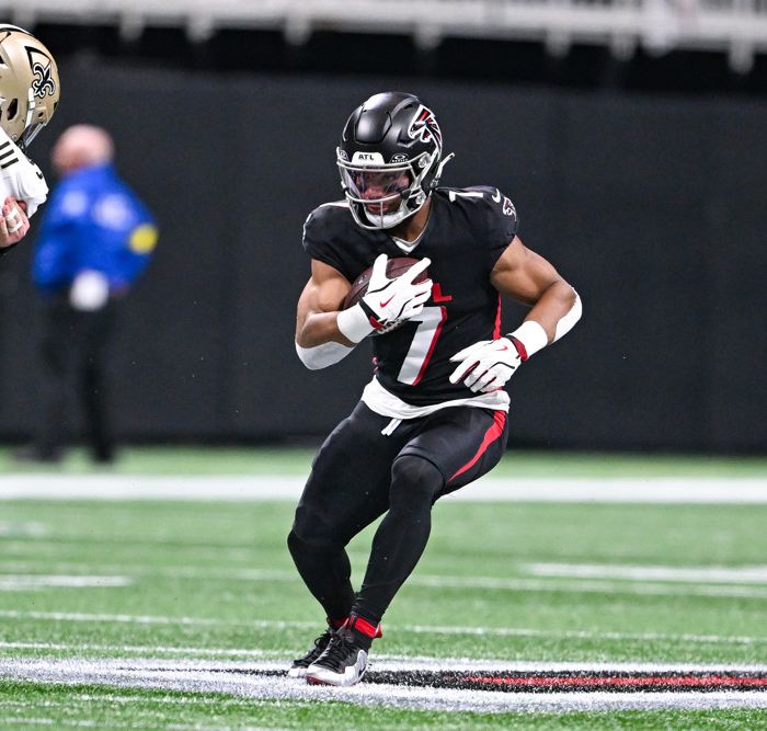 If you're looking for a daily football bet, you're in business. We've got your NFL picks for today and we're giving you predictions everyday.