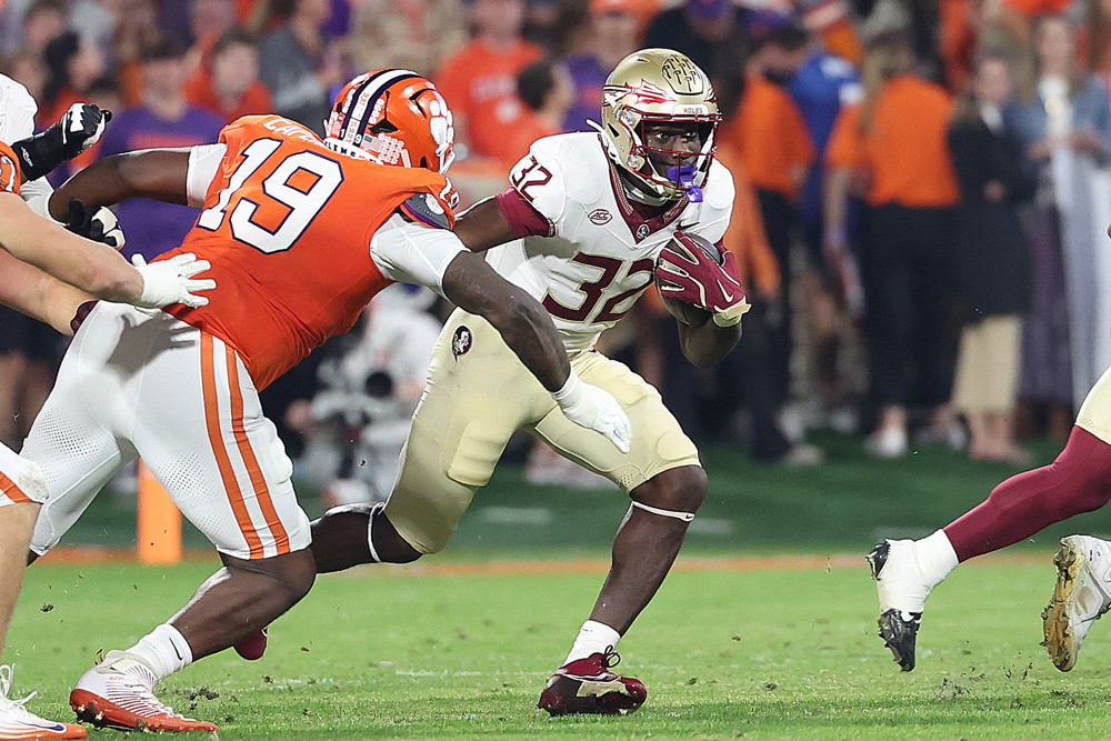 If you're looking for a daily football bet, you're in business. We've got your NCAA picks for today and we're giving you predictions everyday.
