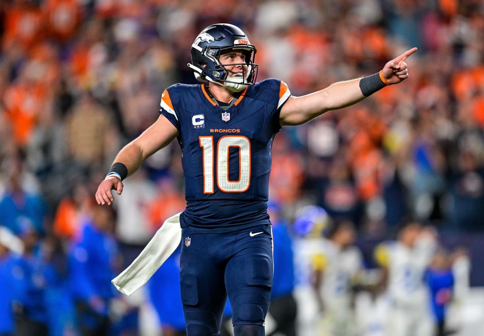 If you're looking for a daily football bet, you're in business. We've got your NFL picks for today and we're giving you predictions everyday.