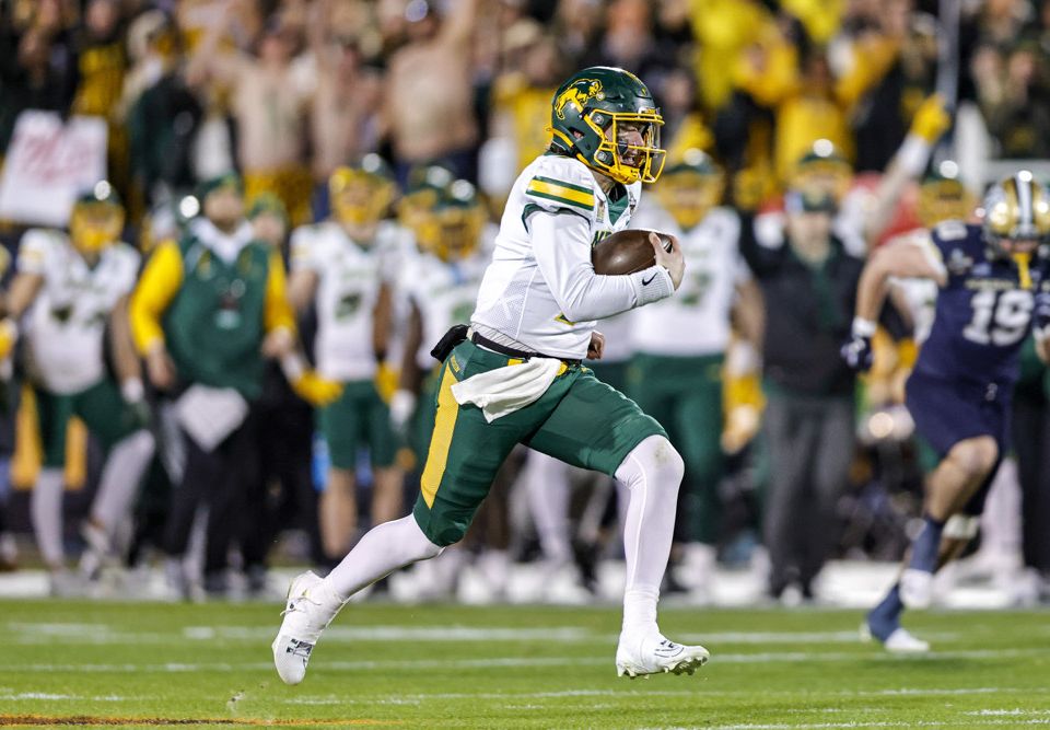 College Football Pick Of The Day (October 10th): NCAA Week 6 Total Pick