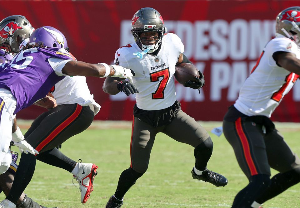 If you're looking for a daily football bet, you're in business. We've got your NFL picks for today and we're giving you predictions everyday.