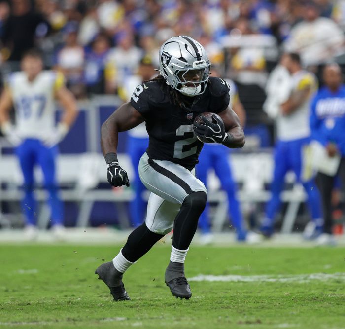 If you're looking for a daily football bet, you're in business. We've got your NFL picks for today and we're giving you predictions everyday.