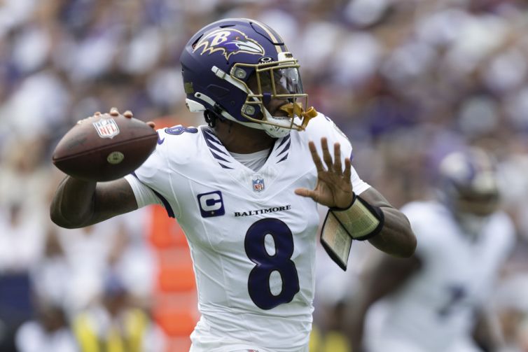 If you're looking for a daily football bet, you're in business. We've got your NFL picks for today and we're giving you predictions everyday.