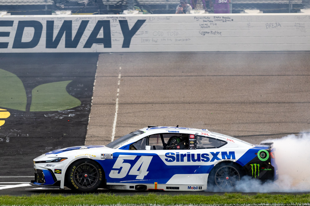NASCAR Picks, Odds, and Best Bets: Xfinity 500 at Martinsville Speedway