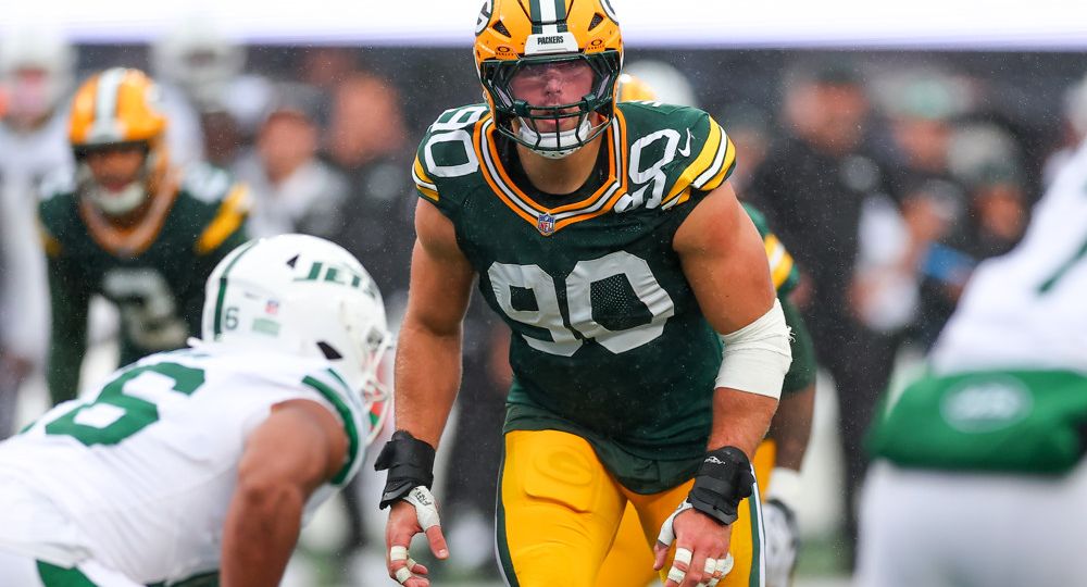 If you're looking for a daily football bet, you're in business. We've got your NFL picks for today and we're giving you predictions everyday.