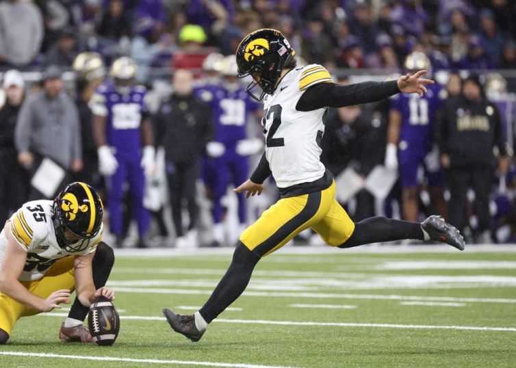 college football betting analysis | Week 9 | Iowa Hawkeyes