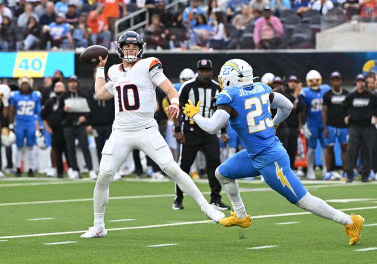 If you're looking for a daily football bet, you're in business. We've got your NFL picks for today and we're giving you predictions everyday.