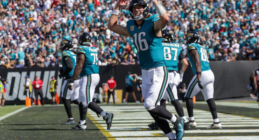 If you're looking for a daily football bet, you're in business. We've got your NFL picks for today and we're giving you predictions everyday.