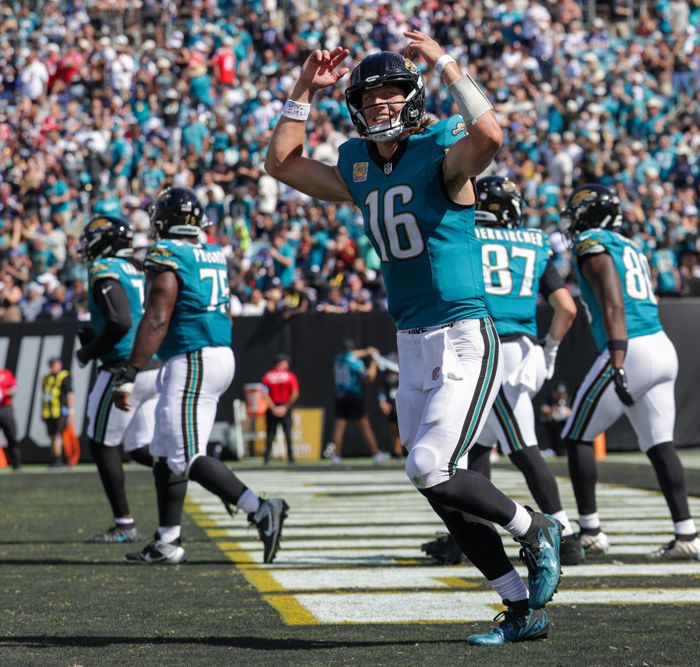 If you're looking for a daily football bet, you're in business. We've got your NFL picks for today and we're giving you predictions everyday.
