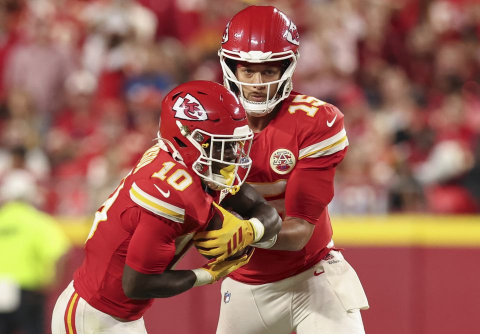The Opening Script: NFL First-Half Best Bets for Week 8