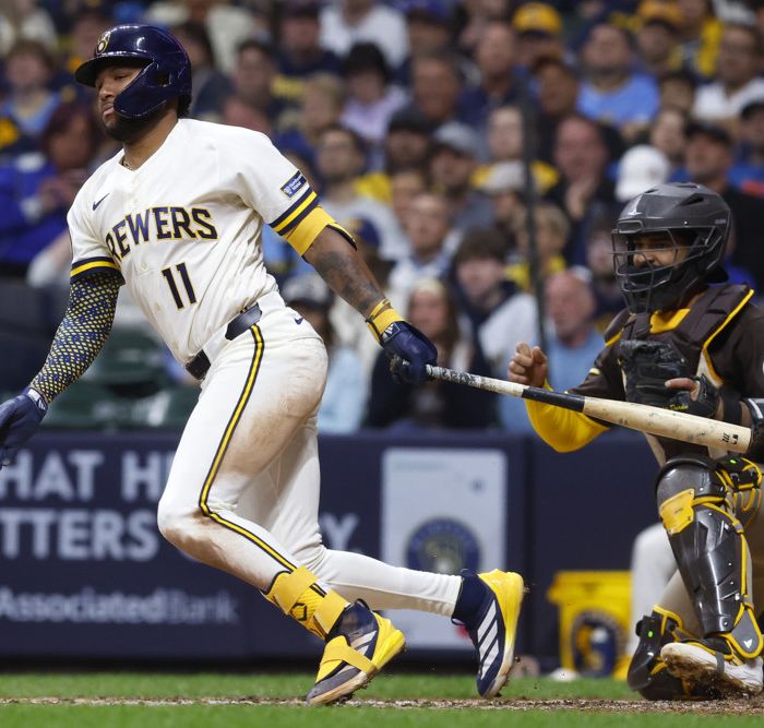 Padres vs Brewers Division Series Predictions & Best Bets