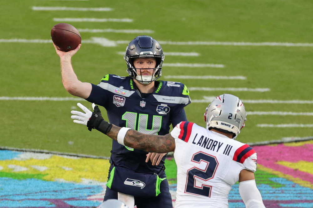 If you're looking for a daily football bet, you're in business. We've got your NFL picks for today and we're giving you predictions everyday.