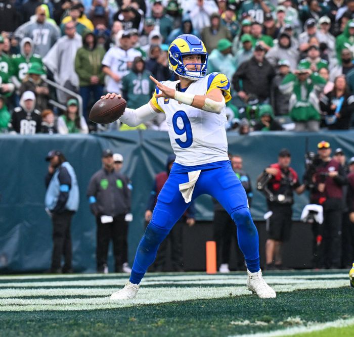 If you're looking for a daily football bet, you're in business. We've got your NFL picks for today and we're giving you predictions everyday.