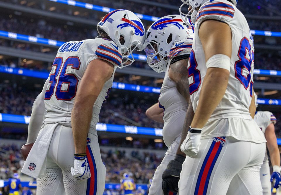 If you're looking for a daily football bet, you're in business. We've got your NFL picks for today and we're giving you predictions everyday.