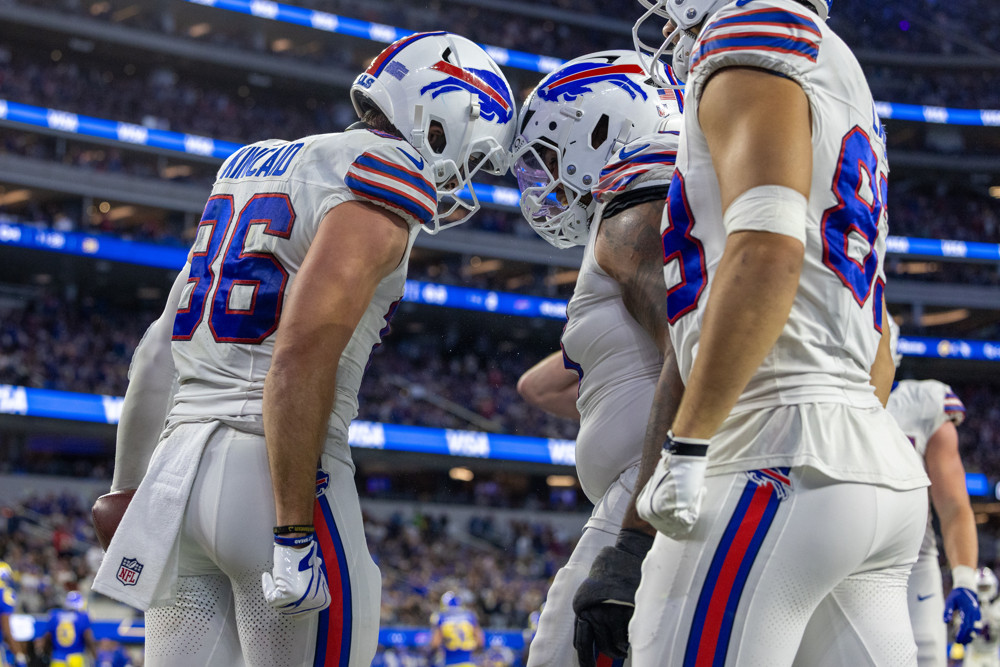 If you're looking for a daily football bet, you're in business. We've got your NFL picks for today and we're giving you predictions everyday.